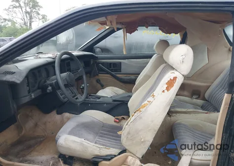 1985 Pontiac Firebird Trans Am from USA, damaged, VIN 1G2FW87H4FN209888